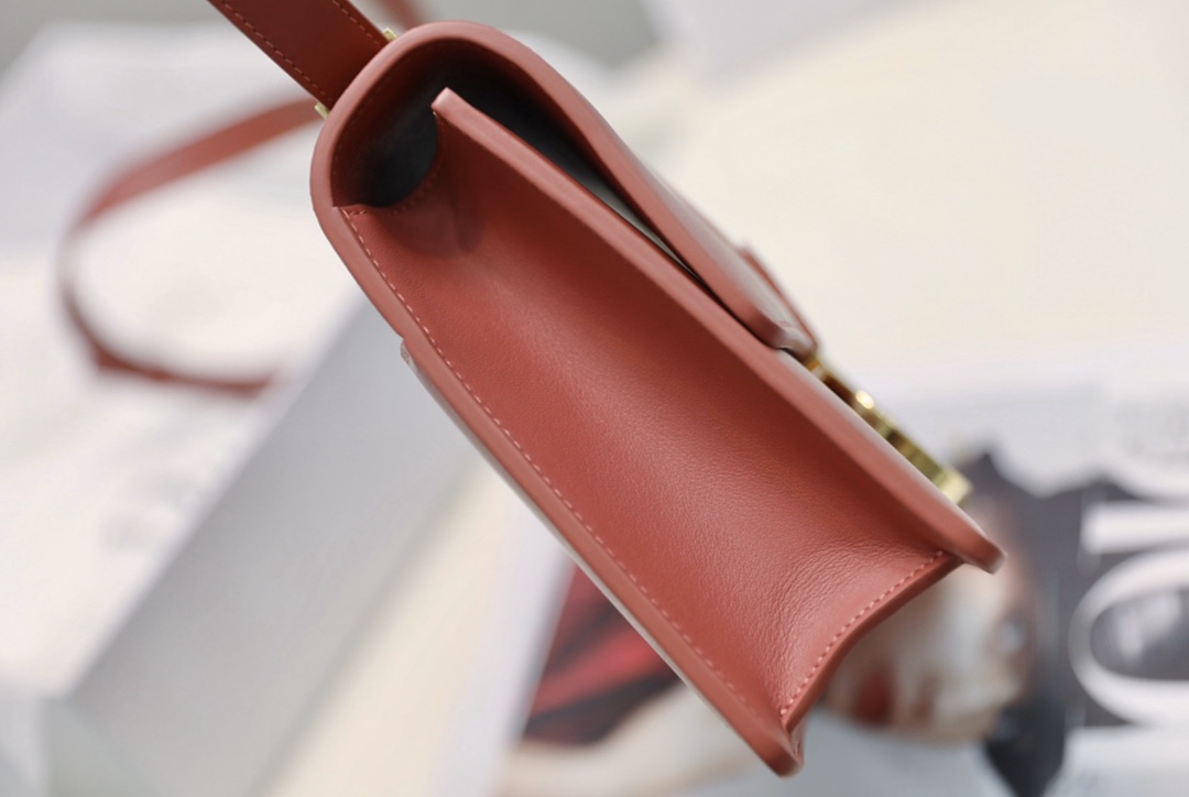 Montaigne Siena Miroir