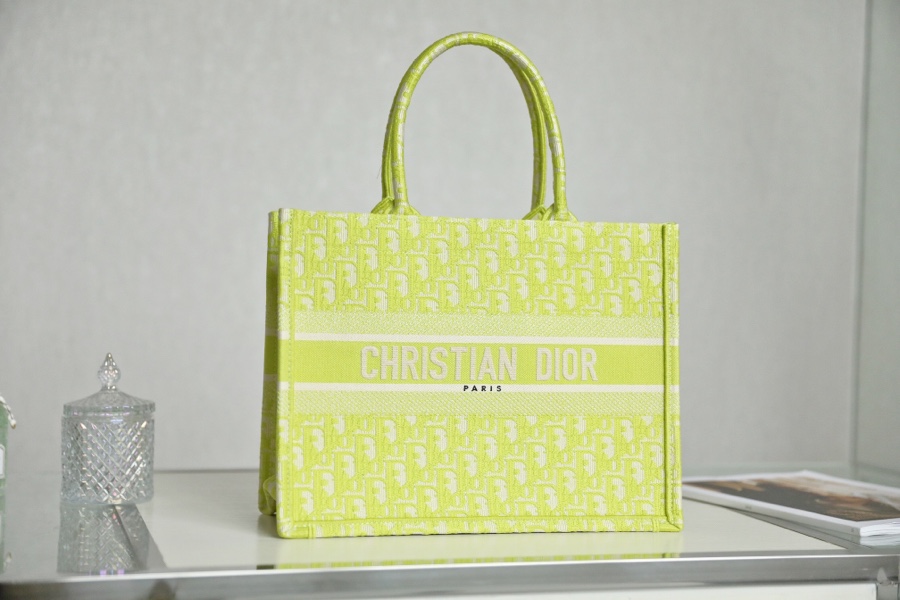 DIOR TOTE Oblique Fluorescent Green