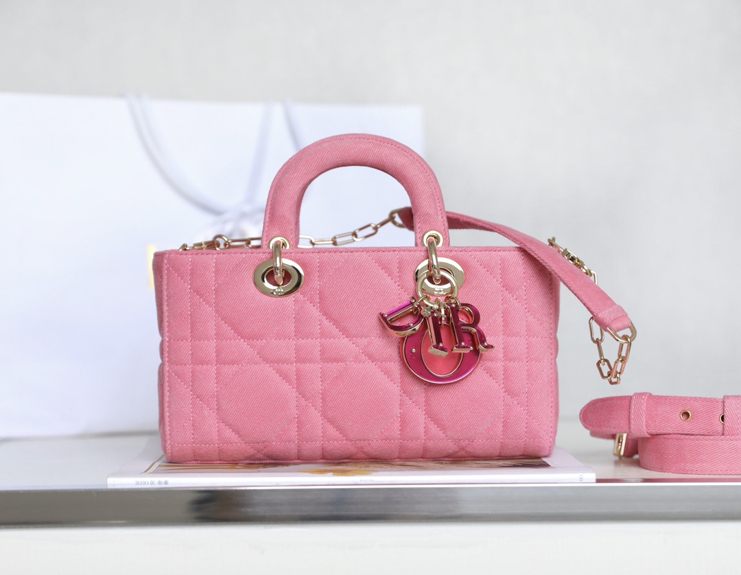 Dior Lady D-Joy is a classic style of the Goliath Bible