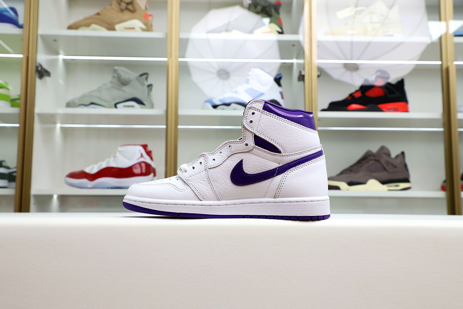 Air Jordan 1 High OG Court Purple