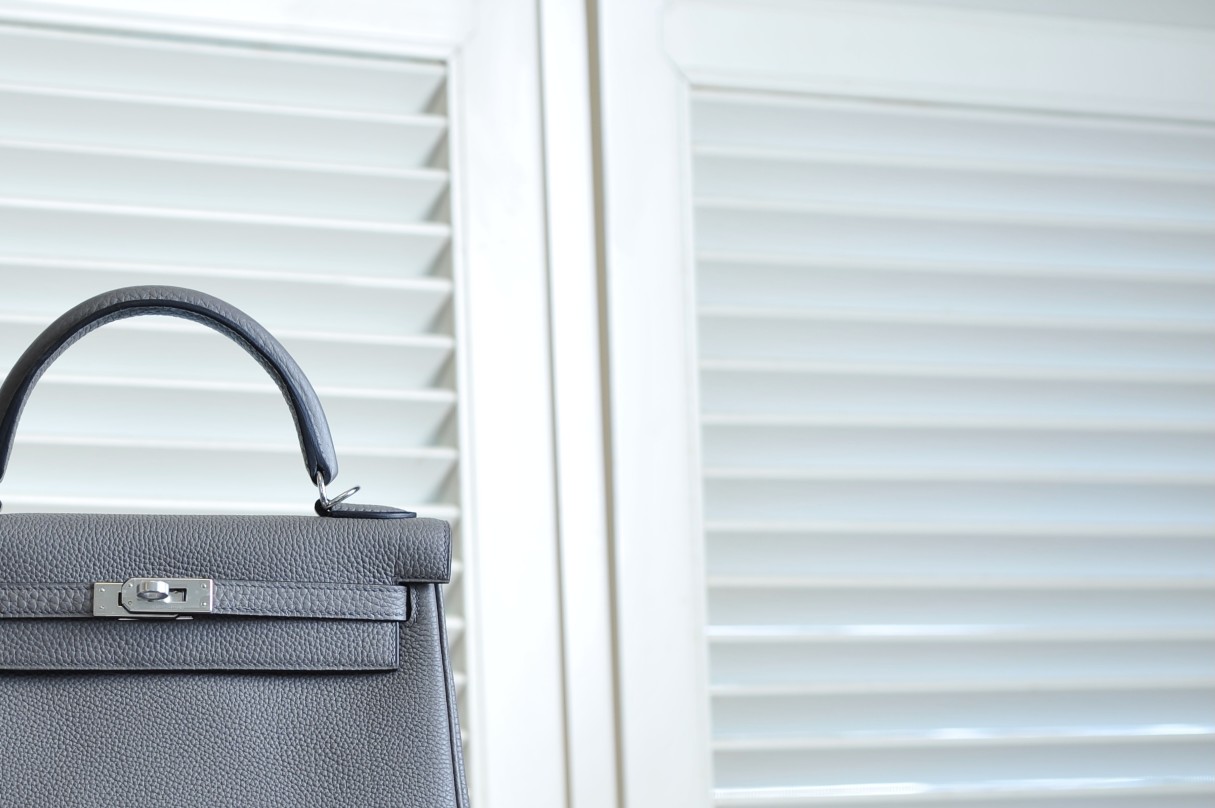 Kelly25 Pewter Gray Silver Buckle TOGO Leather