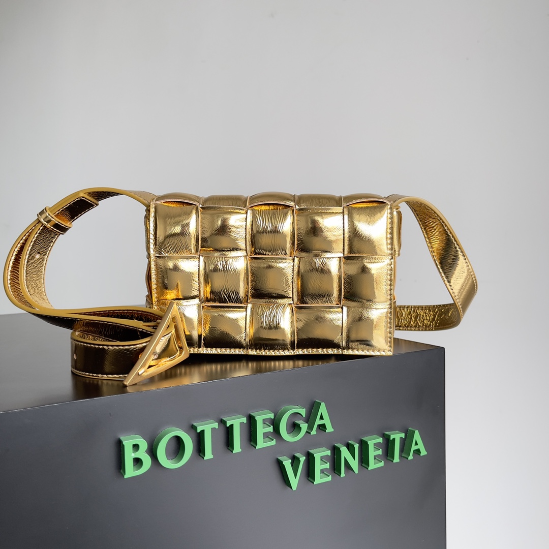 Bottega Veneta Pillow Bag Small mini Gold #717506