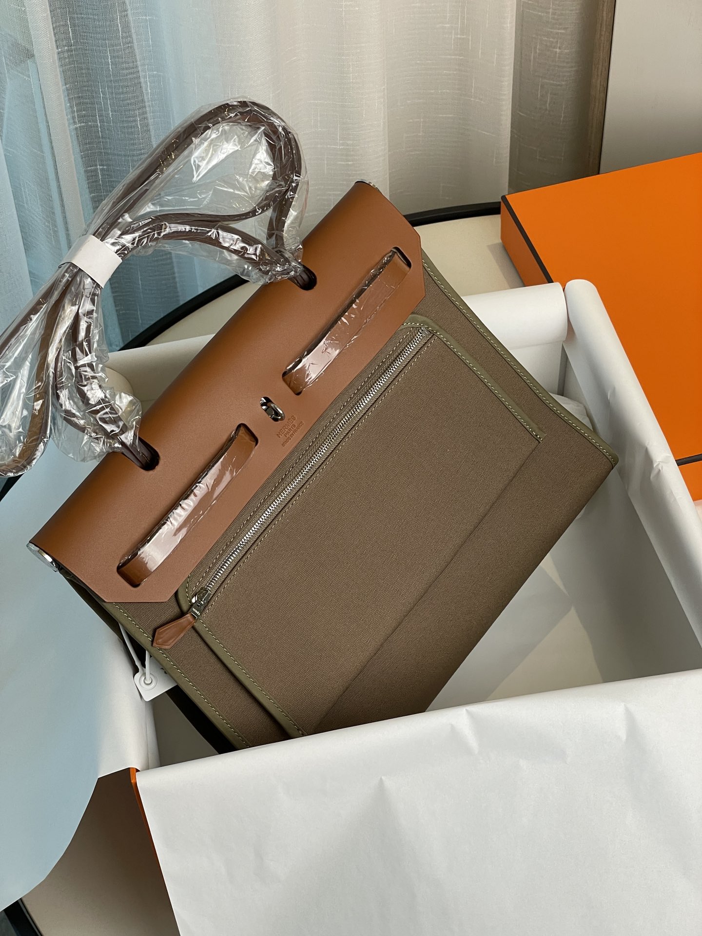 Herbag31 can be made to order, college style young bag