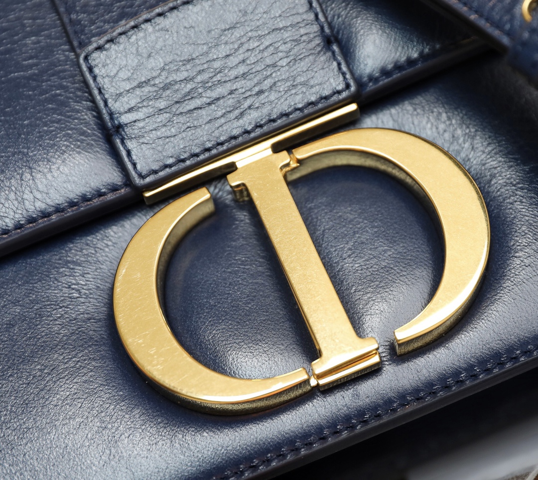 Montaigne oil-waxed sheepskin navy blue