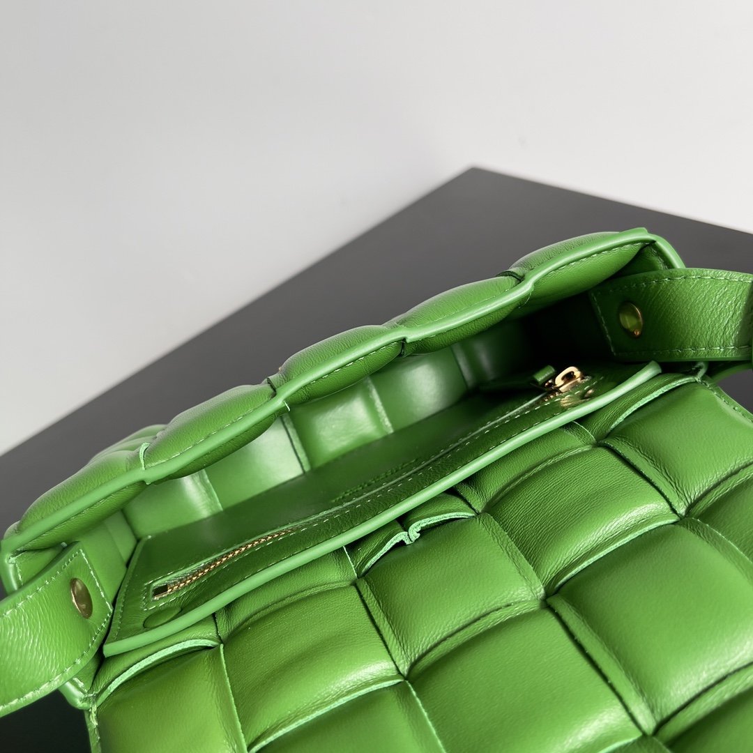 Bottega Veneta pillow bag small mini green pepper green #717506