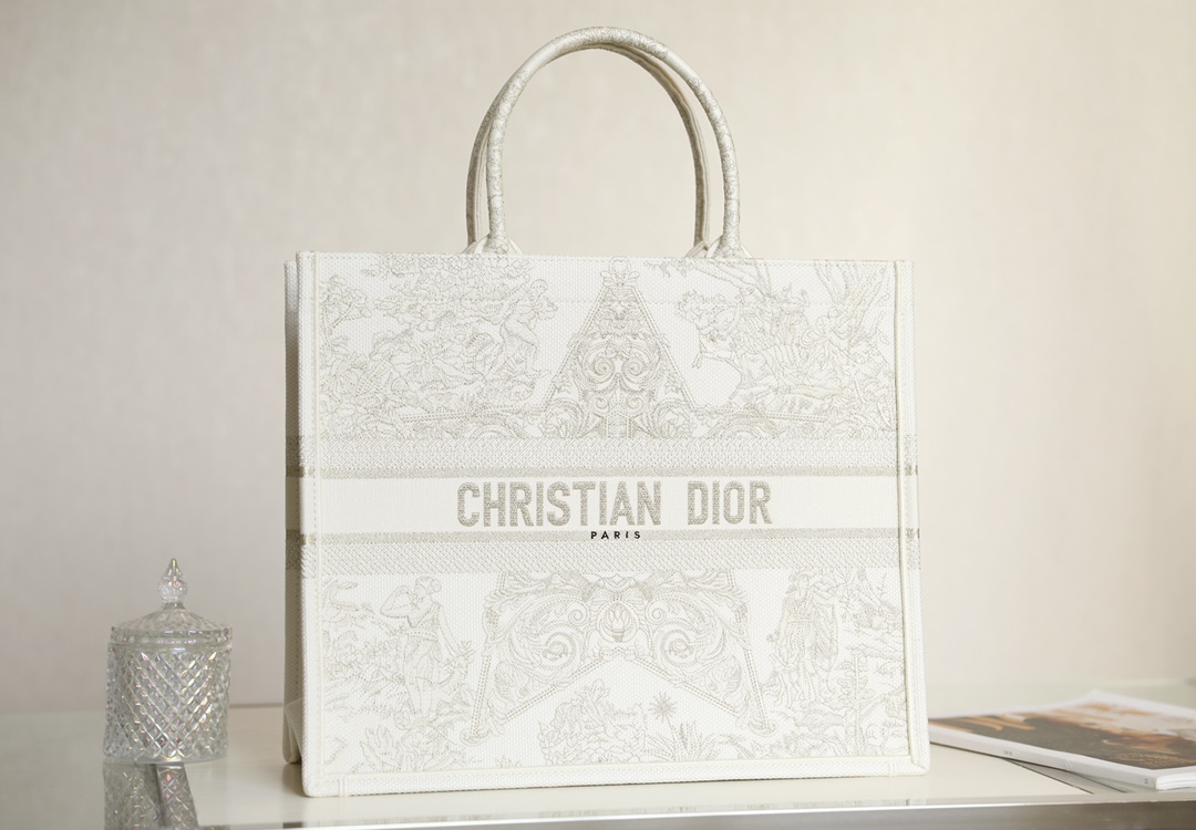 DIOR TOTE Metal Owl