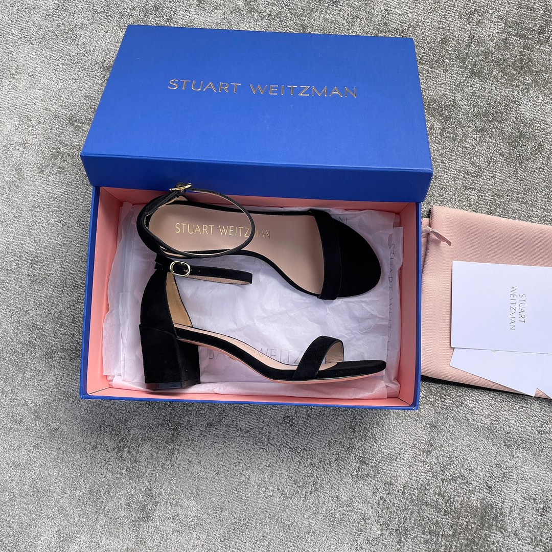 Stuar*t weitzma*n sandals