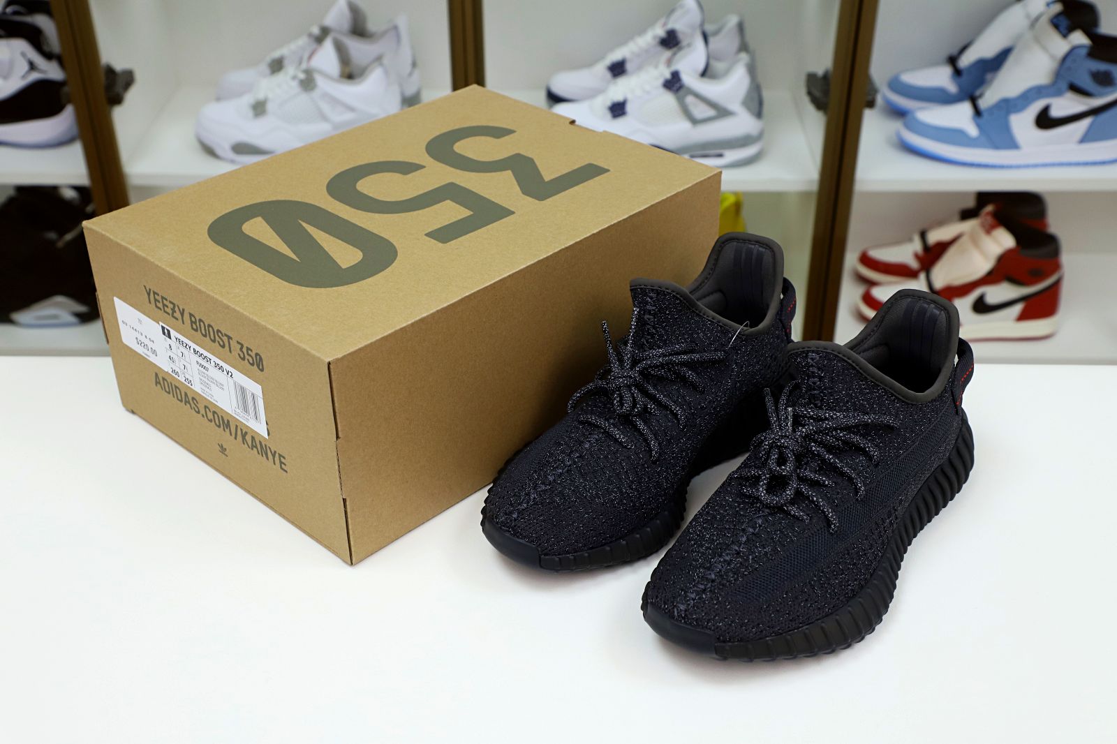 YEEZY BOOST 350 V2 BLACK REFLECTIVE