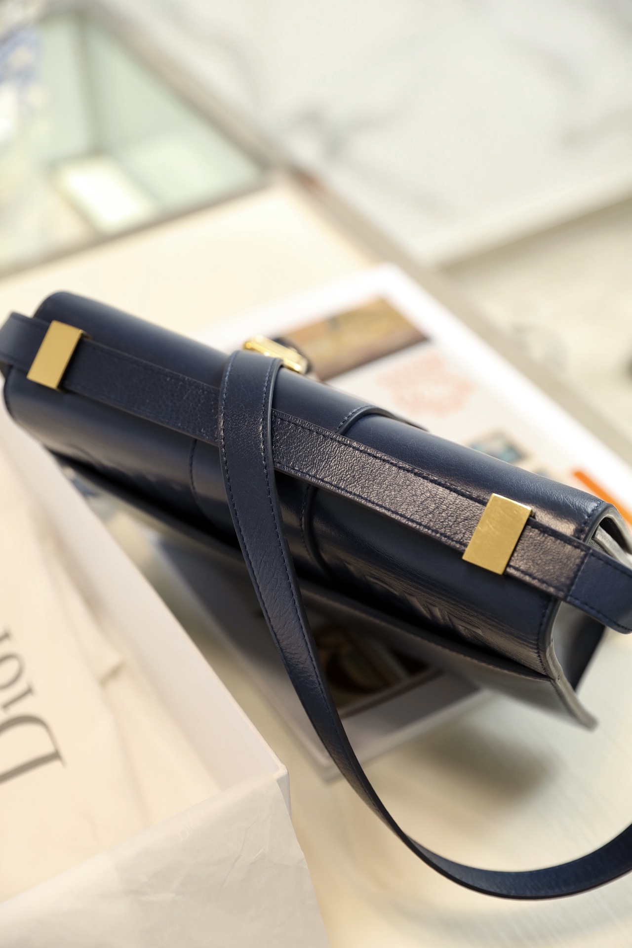 Montaigne oil-waxed sheepskin navy blue