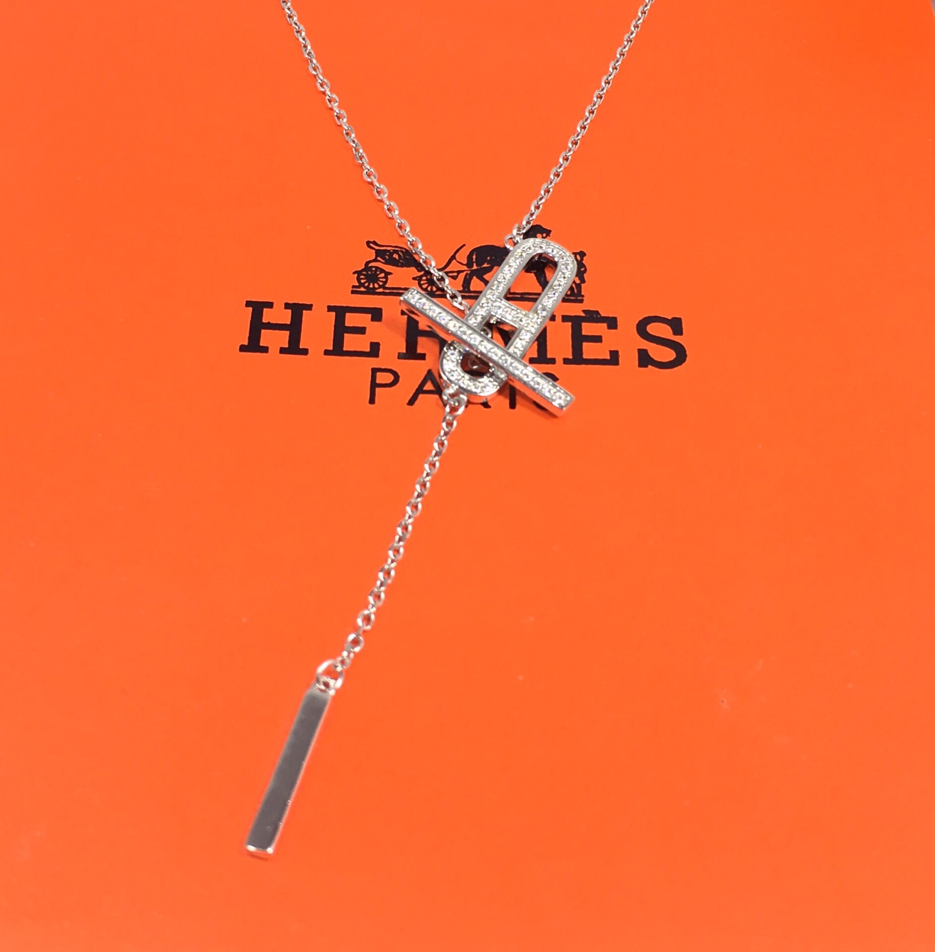 Hermes necklace