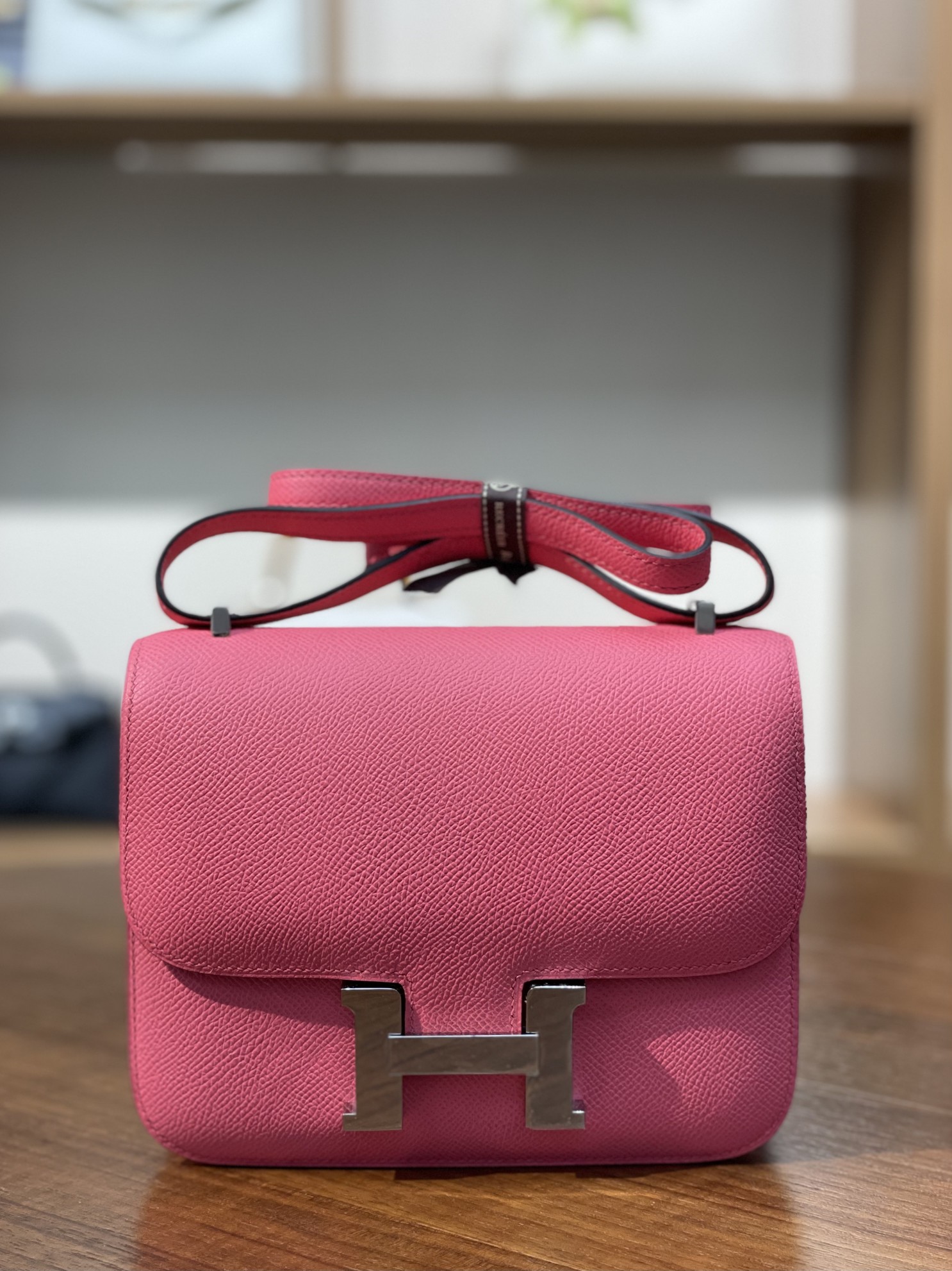 Kangkang 19 lipstick powder EP leather silver buckle