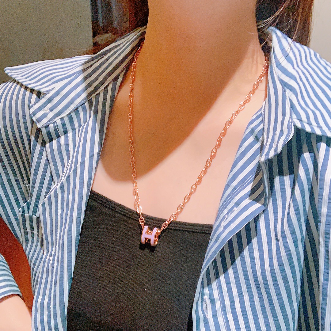 Hermes necklace