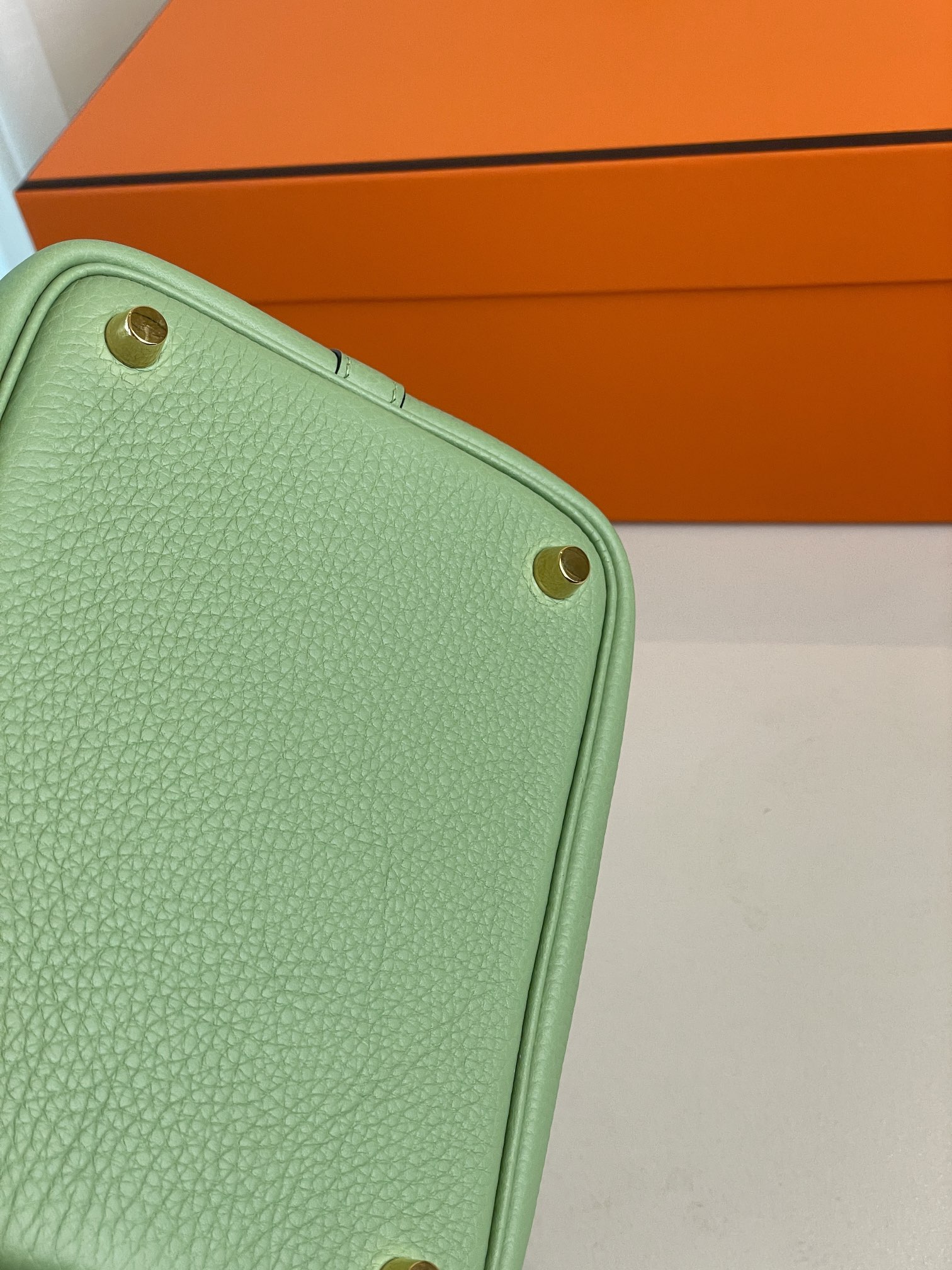 picotin18 avocado green