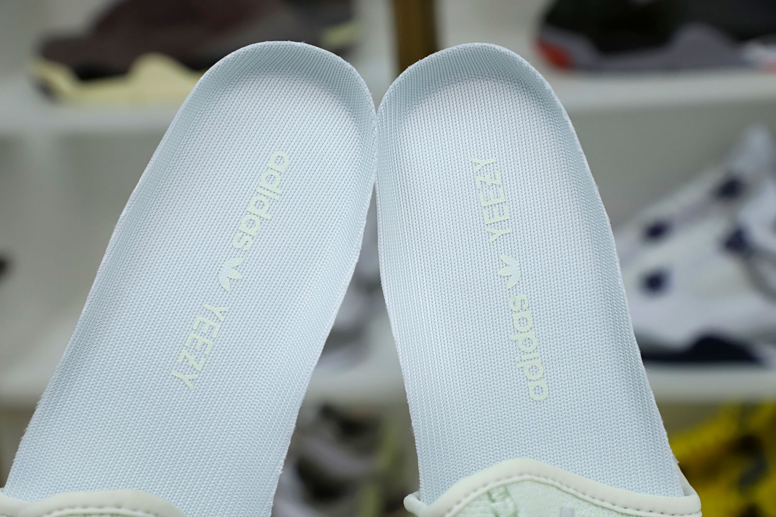 YEEZY BOOST 350 V2 HYPERSPACE