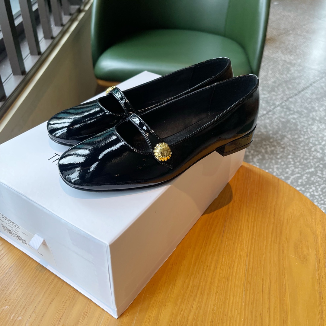 𝐑𝐨𝐫𝐧𝐧𝐢𝐢 ｜𝟐𝟎𝟐𝟐/𝐒𝐒 𝐧𝐞𝐰 Niche design vintage French ballet handmade shoes Mary Jane single shoes
