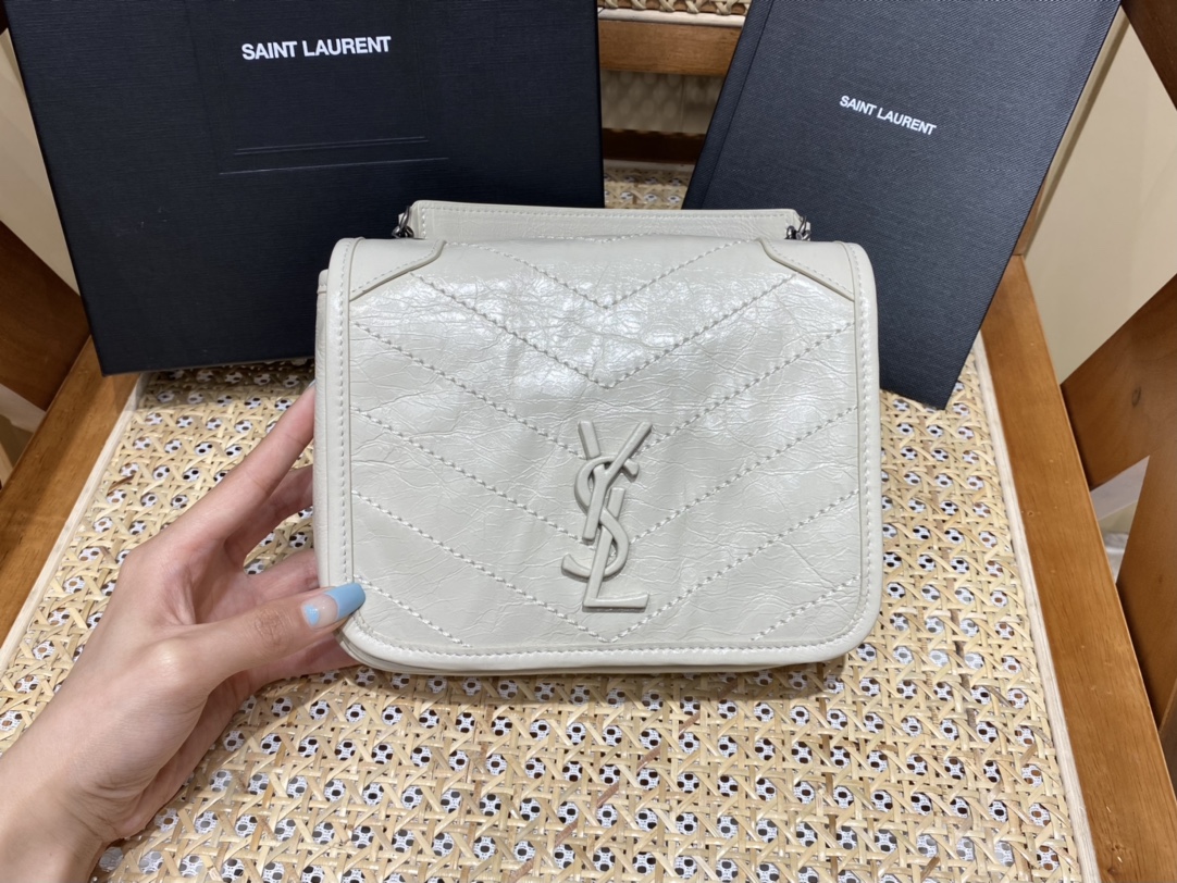 SAINT LAURENT #583103