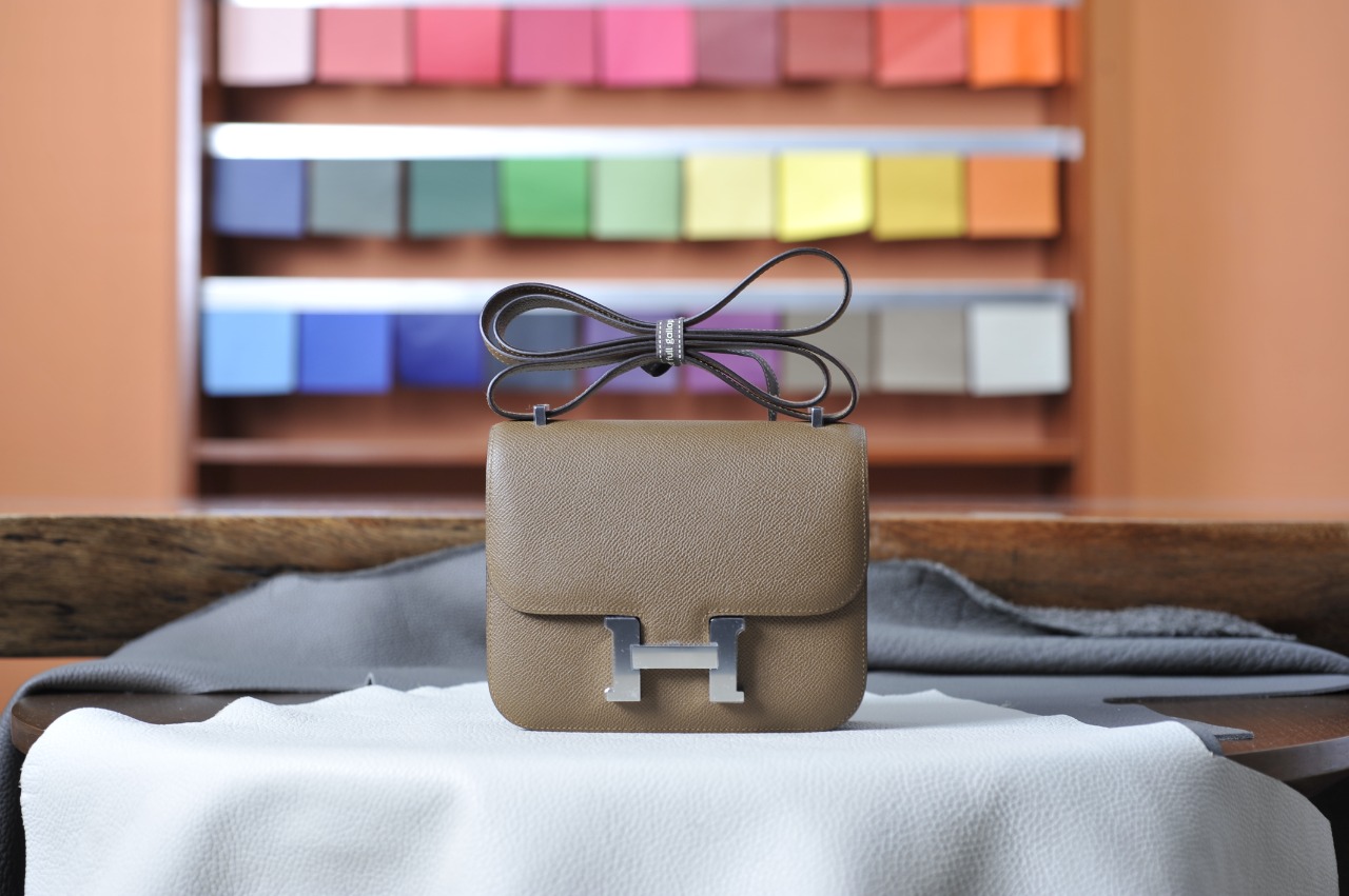 Kangkang 19 Weimaraner Silver Buckle Epsom Leather