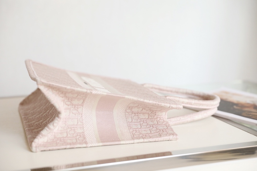 DIOR TOTE Pink Oblique pattern