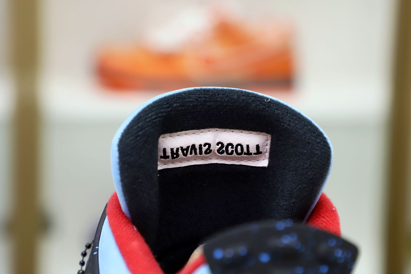 TRAVIS SCOTT X AIR JORDAN 4 RETRO CACTUS JACK FRIENDS & FAMILY