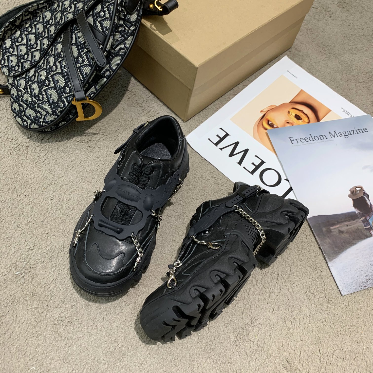 𝐑𝐨𝐫𝐧𝐧𝐢𝐢 ｜2020FW new sneakers upper with silk cowhide upper Sheepskin lining