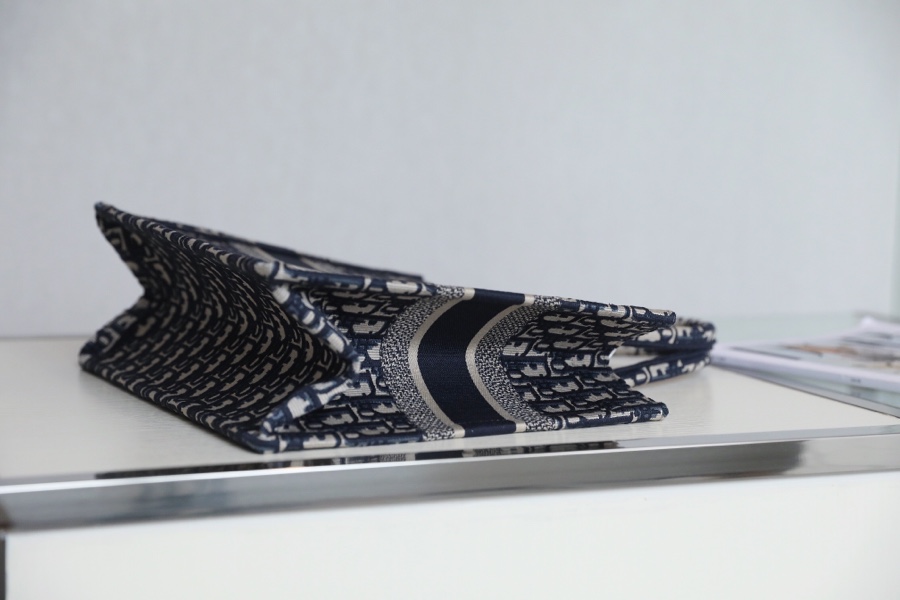 DIOR TOTE blue Oblique pattern