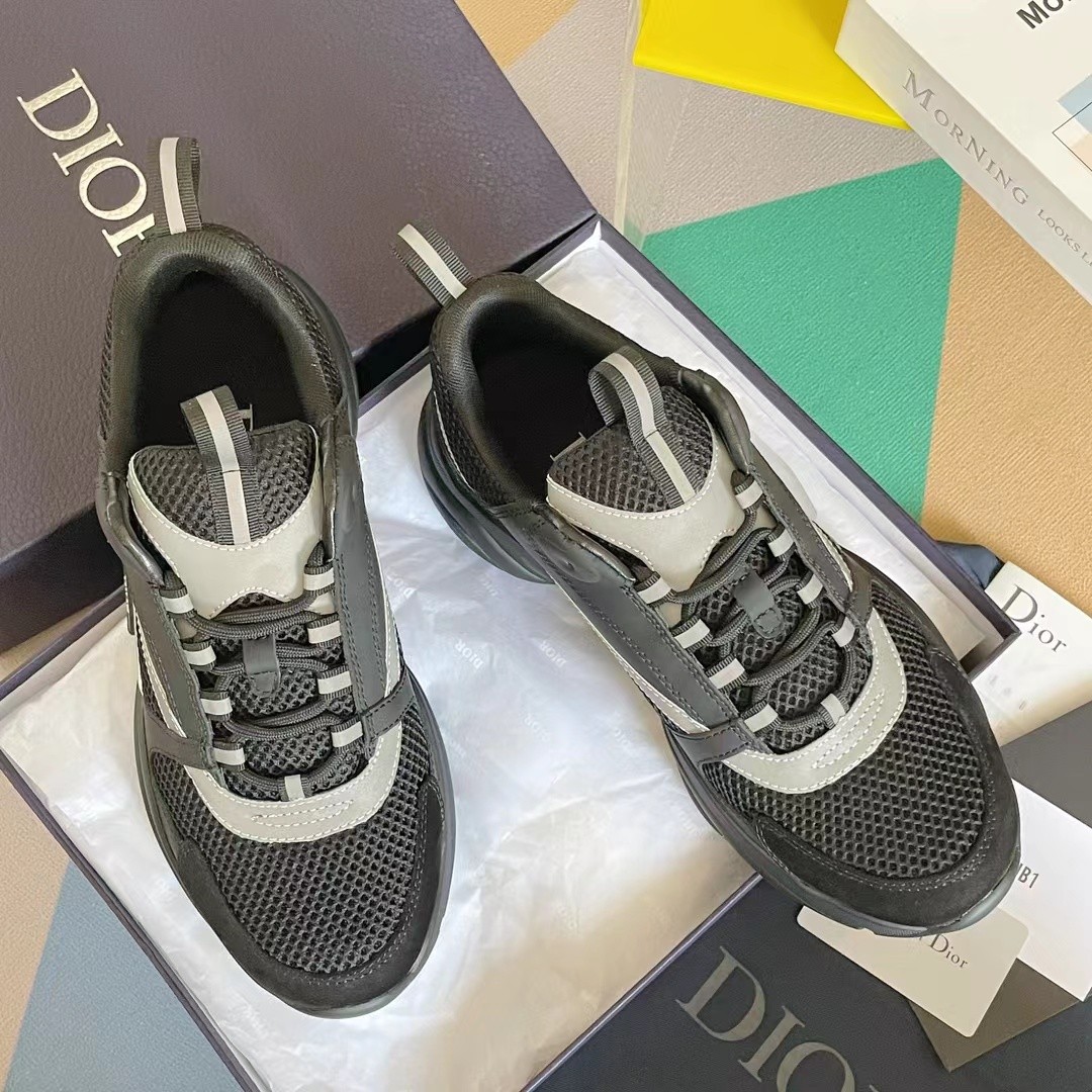 DIOR classic B22 Clunky Sneaker