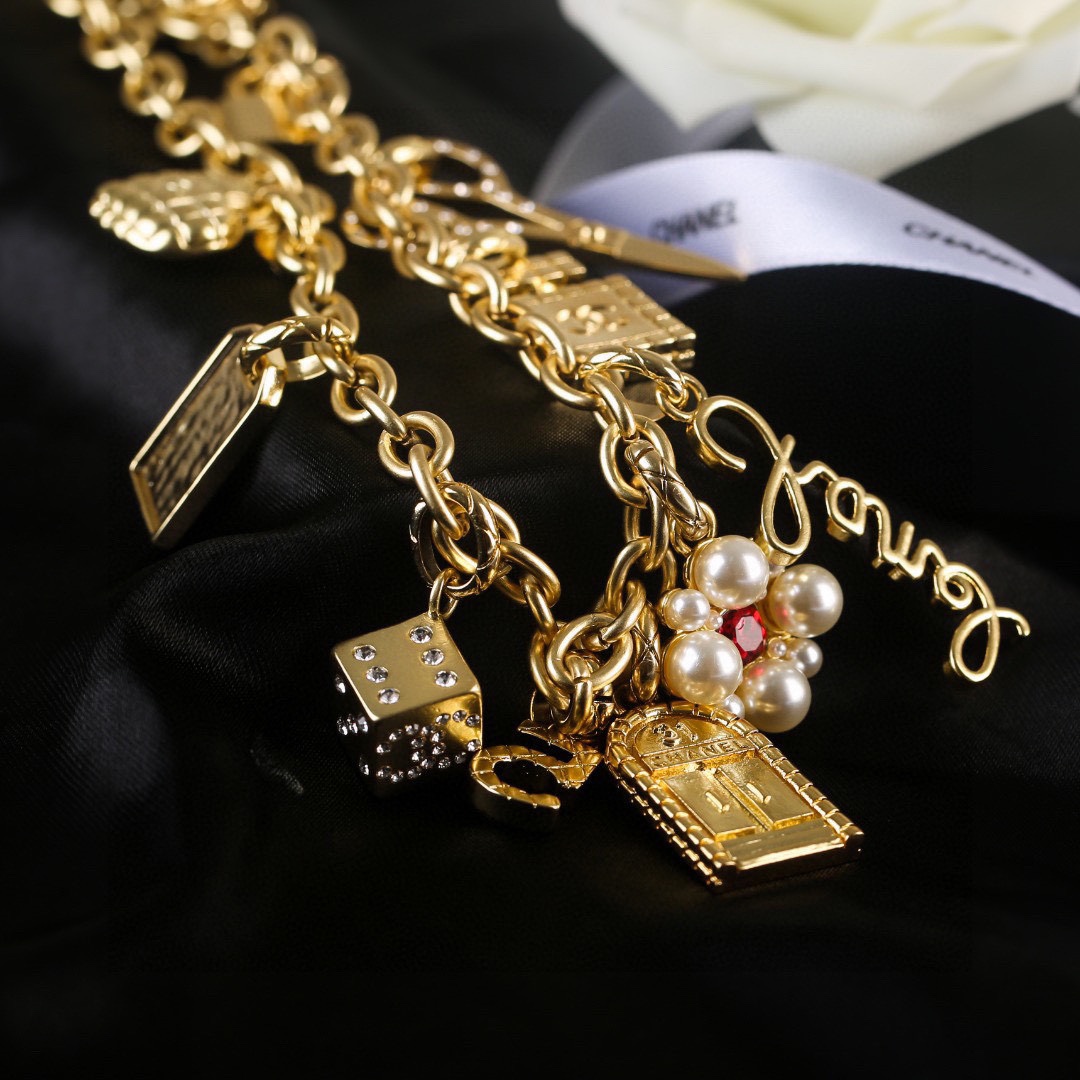 CHANEL🇫🇷Small incense waist chain