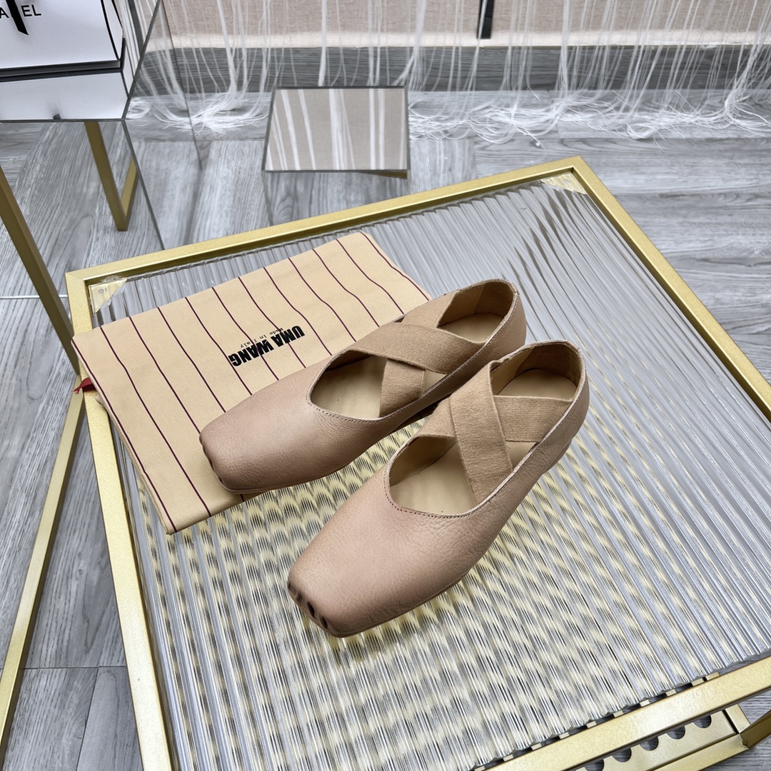 𝐔𝐌𝐀 𝐖𝐀𝐍𝐆｜𝟐𝟎𝟐𝟑/𝐒𝐒 𝐧𝐞𝐰  UMA WANG classic models retro do old ballet shoes