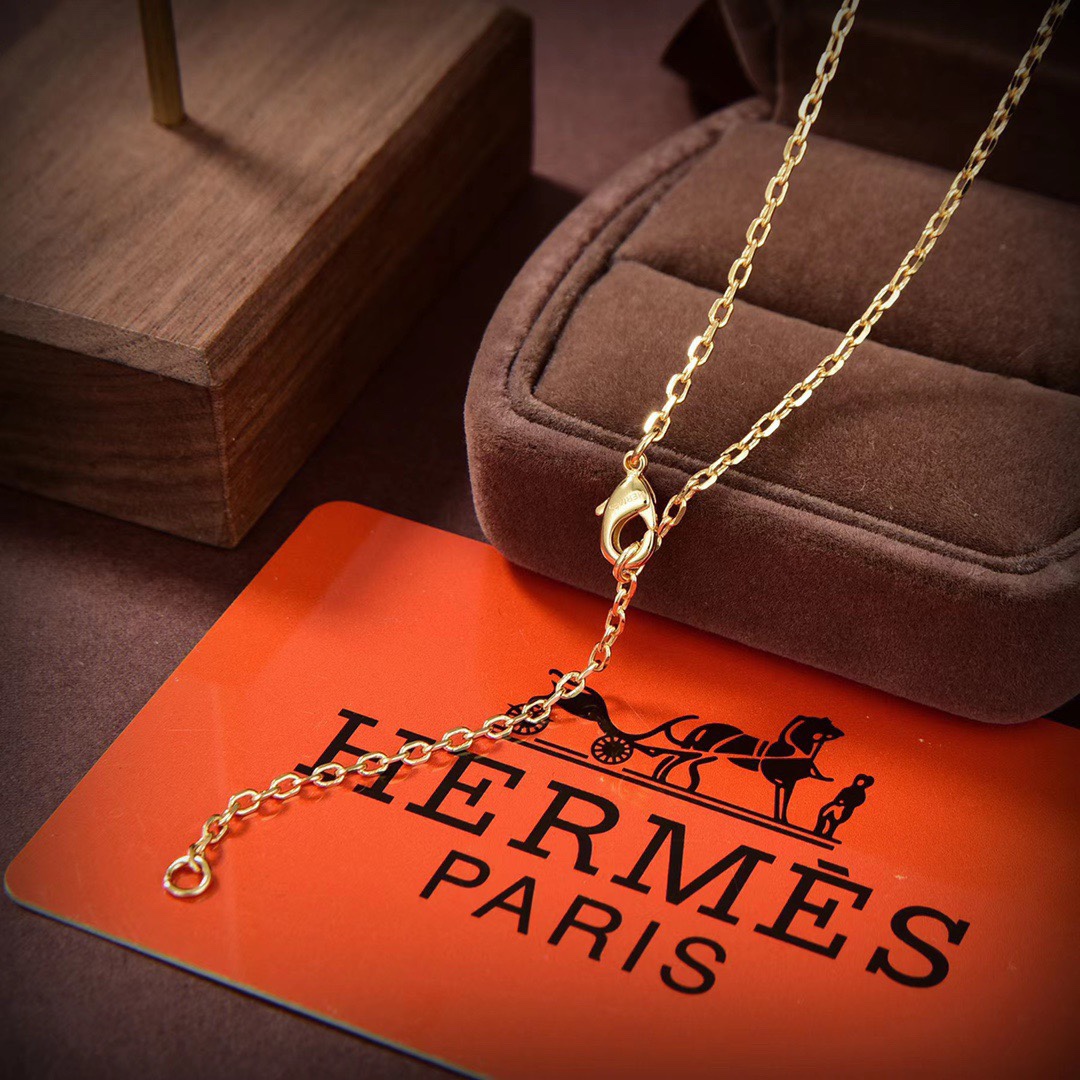 Hermes necklace