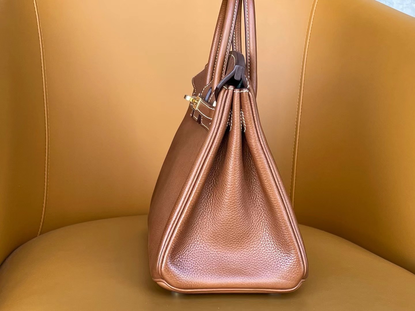 Birkin 25/30 Golden Brown Fubao leather is also the pelleted saddle leather