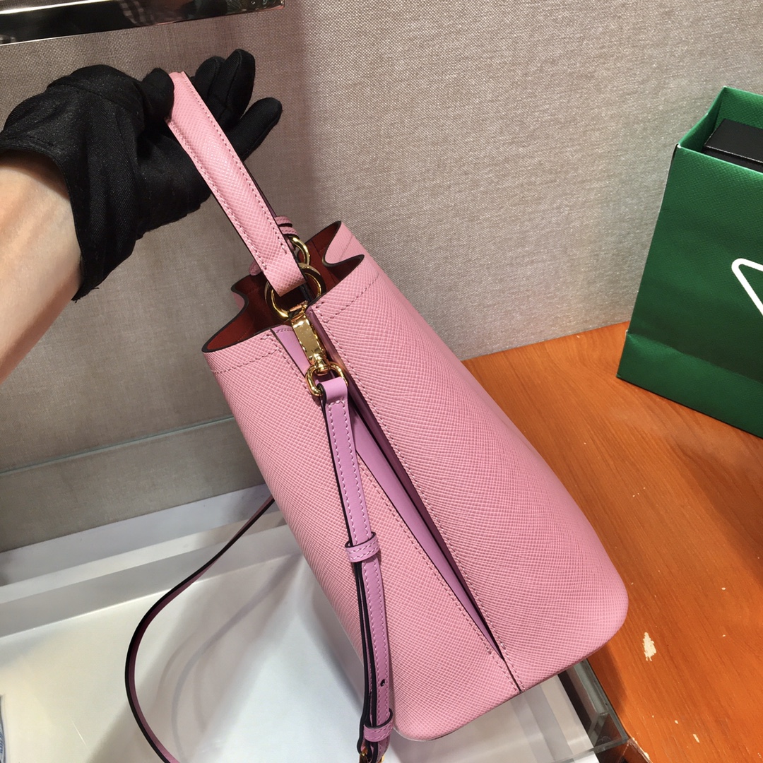 𝐏𝐑𝐀𝐃𝐀 Double handbag 1BA212