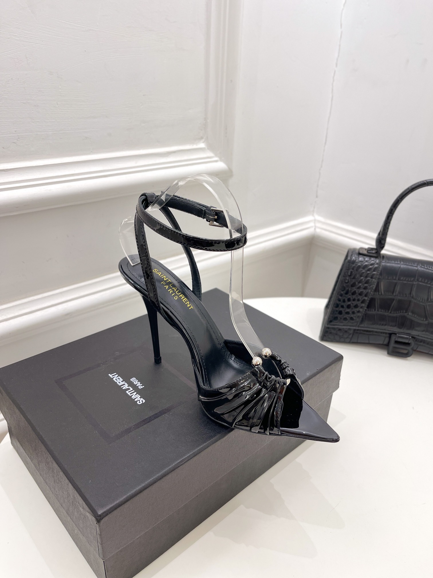 𝙎𝙖𝙞𝙣𝙩 𝙇𝙖𝙪𝙧𝙚𝙣𝙩 | 𝟐𝟎𝟐𝟏/𝐒𝐒 𝐧𝐞𝐰 YSL｜Roland 2022/fw early spring new baked high heels