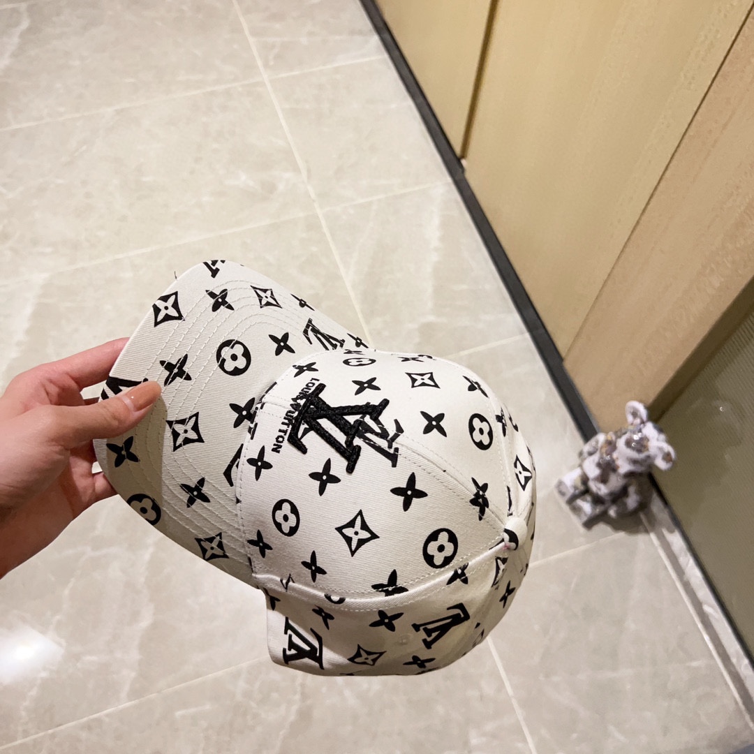 Louis Vuitton baseball cap