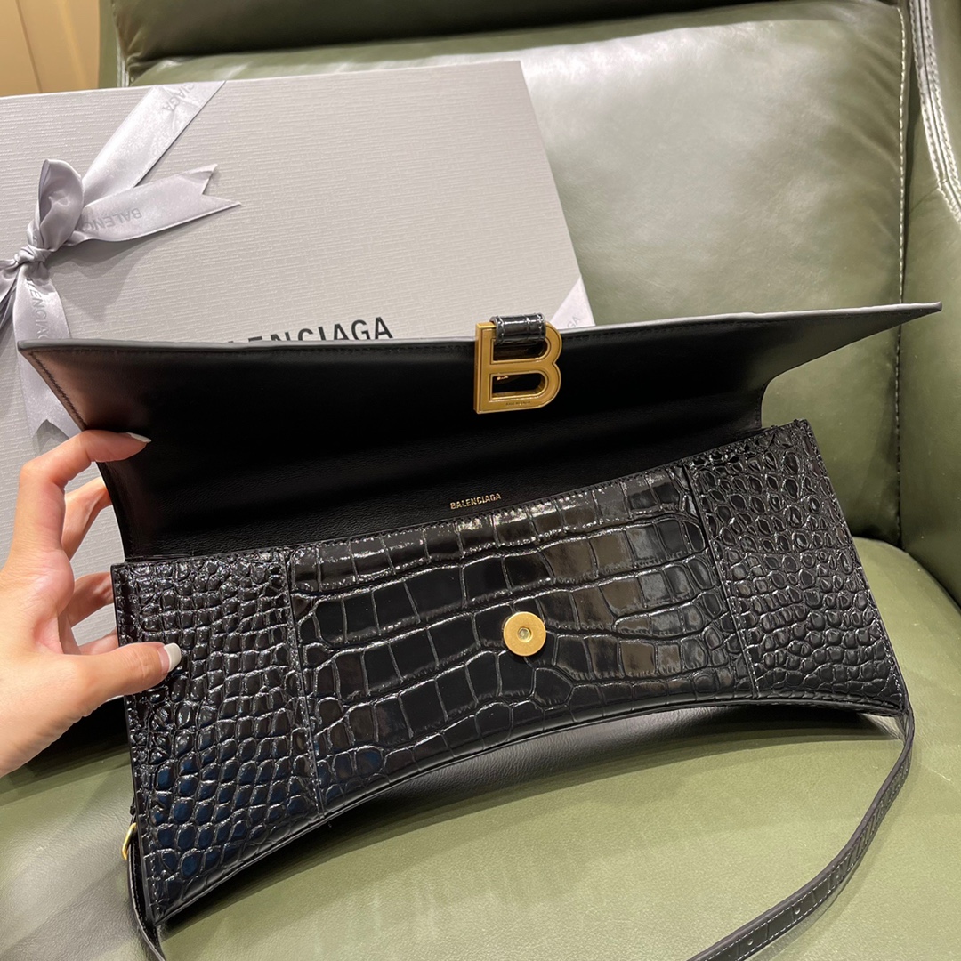 BALENCIAGA 𝐇𝐨𝐮𝐫𝐠𝐥𝐚𝐬𝐬 𝐏𝐥𝐮𝐬 Hourglass bag