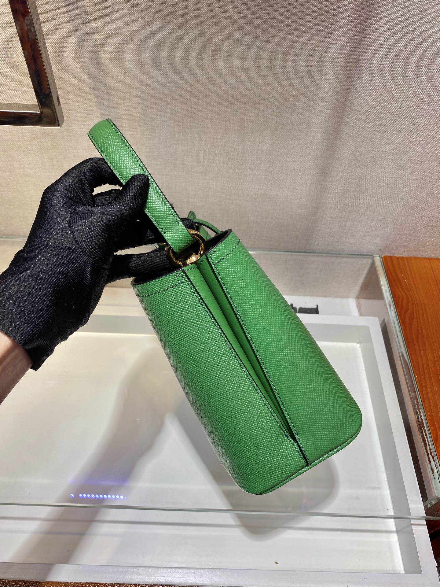 𝐏𝐑𝐀𝐃𝐀 1BA217 Mini