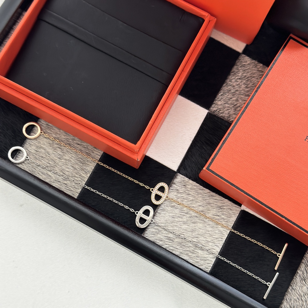 Hermes bracelet