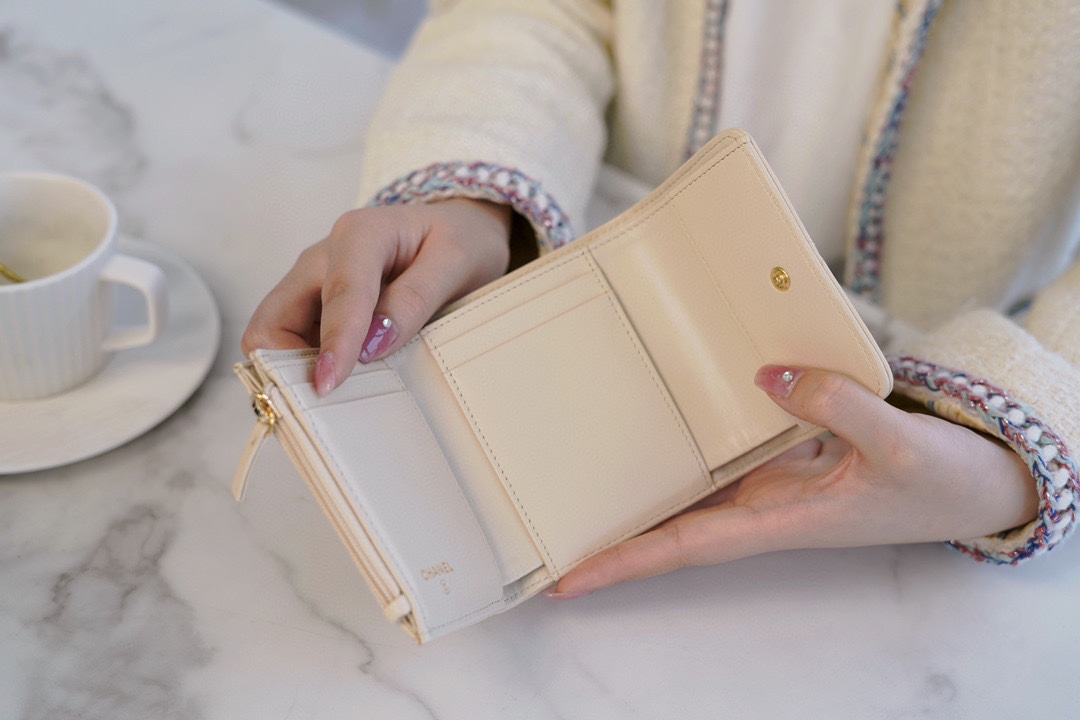𝗖𝗛𝗔𝗘𝗡𝗟✦In goatskin leather🐐 19 Series Short Clip Milk Tea Apricot