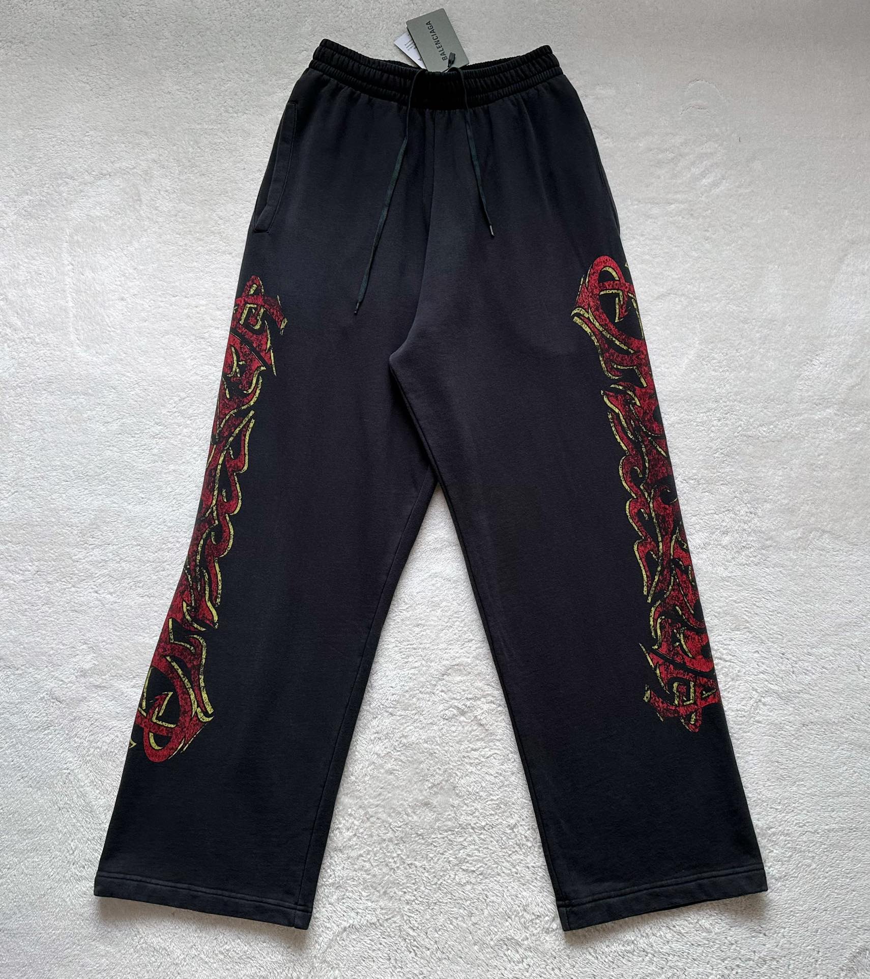 Balenciaga...🔥The latest show trousers, custom weaving and dyeing 360g fabric