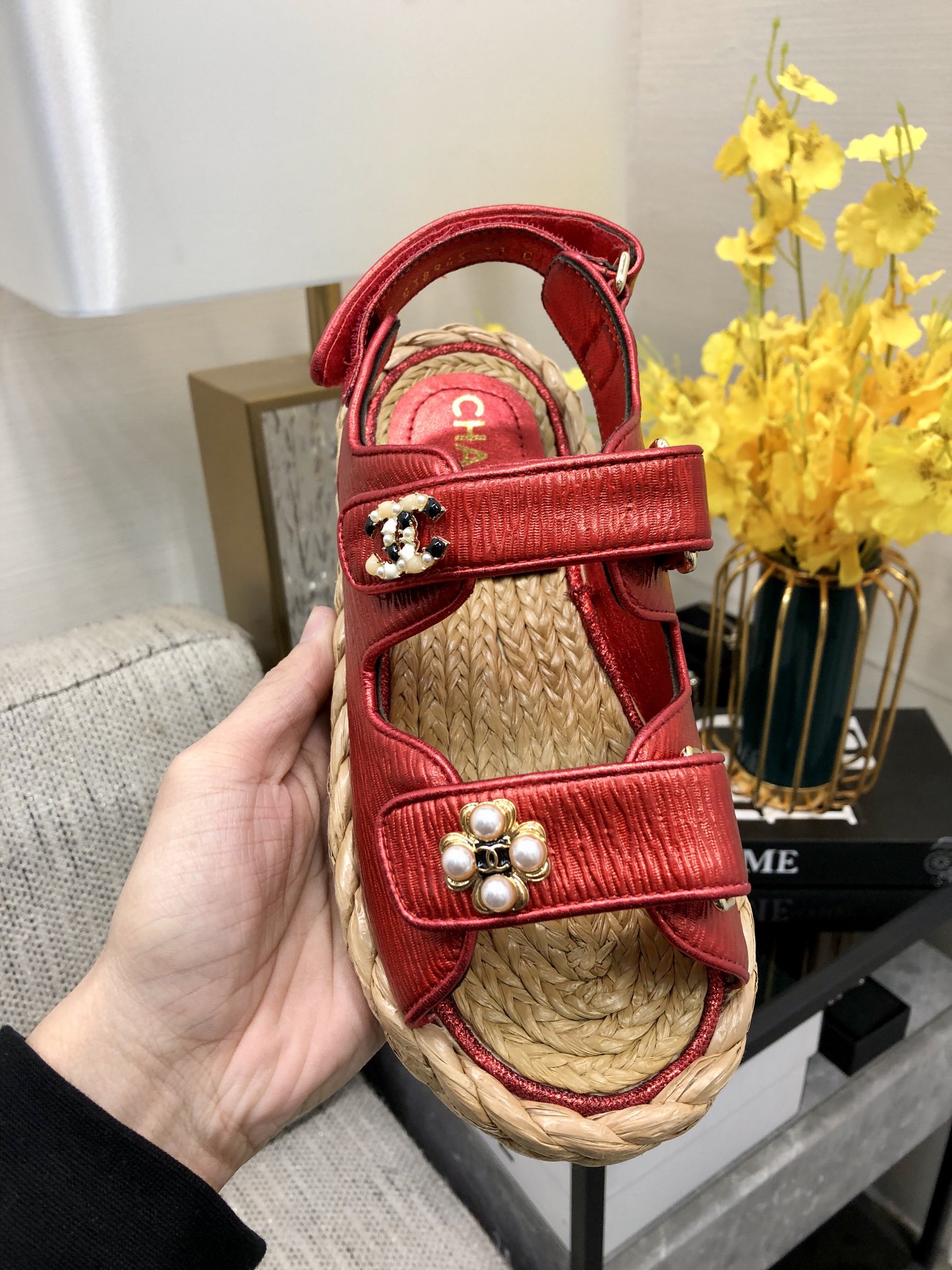CHANEL 2023 spring and summer latest woven velcro sandals Japan imported woven materials