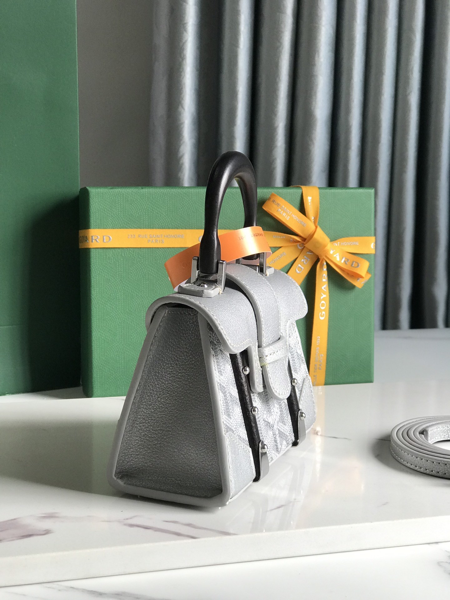 Goyard Saïgon nano bag, top quality! Size: 14.5 * 11.5 * 7.5cm