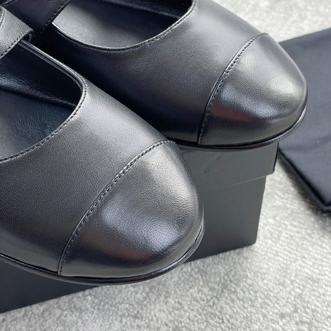 CHANEL single strap Mary Jane uppers imported mixed sheepskin grain sheepskin leather leather outsole