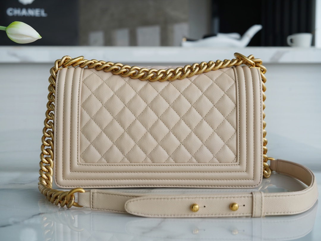 𝗖𝗵𝗮𝗻𝗲𝗹 𝗟𝗲𝗯𝗼𝘆 Imported custom caviar calfskin:Medium Light apricot
