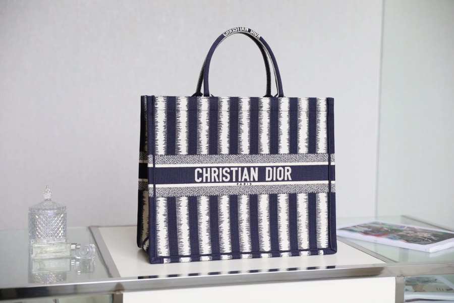 DIOR TOTE striped shopping bag