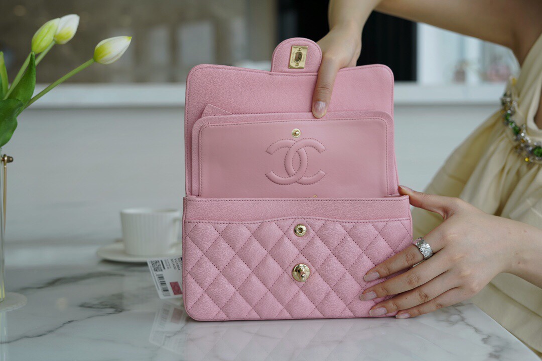 𝐂𝐇𝐀𝐍𝐄𝐋 Classic Flap France 🇫🇷 𝐇𝐚𝐚𝐬 Original Caviar🐂 Washed Fetal Cow Small 🌸Pink