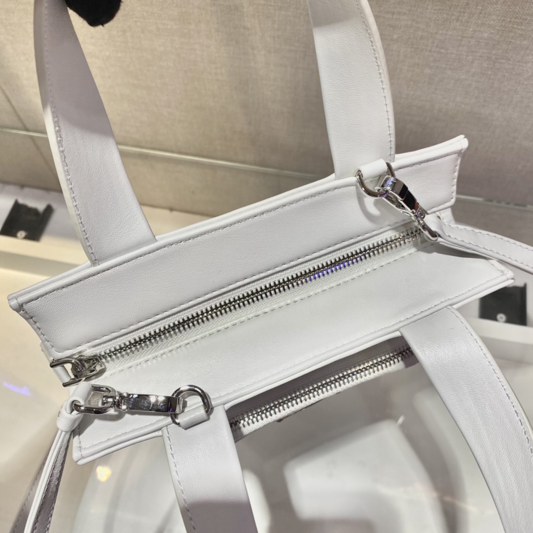 𝐏𝐑𝐀𝐃𝐀 New Women's Bag 1BG418