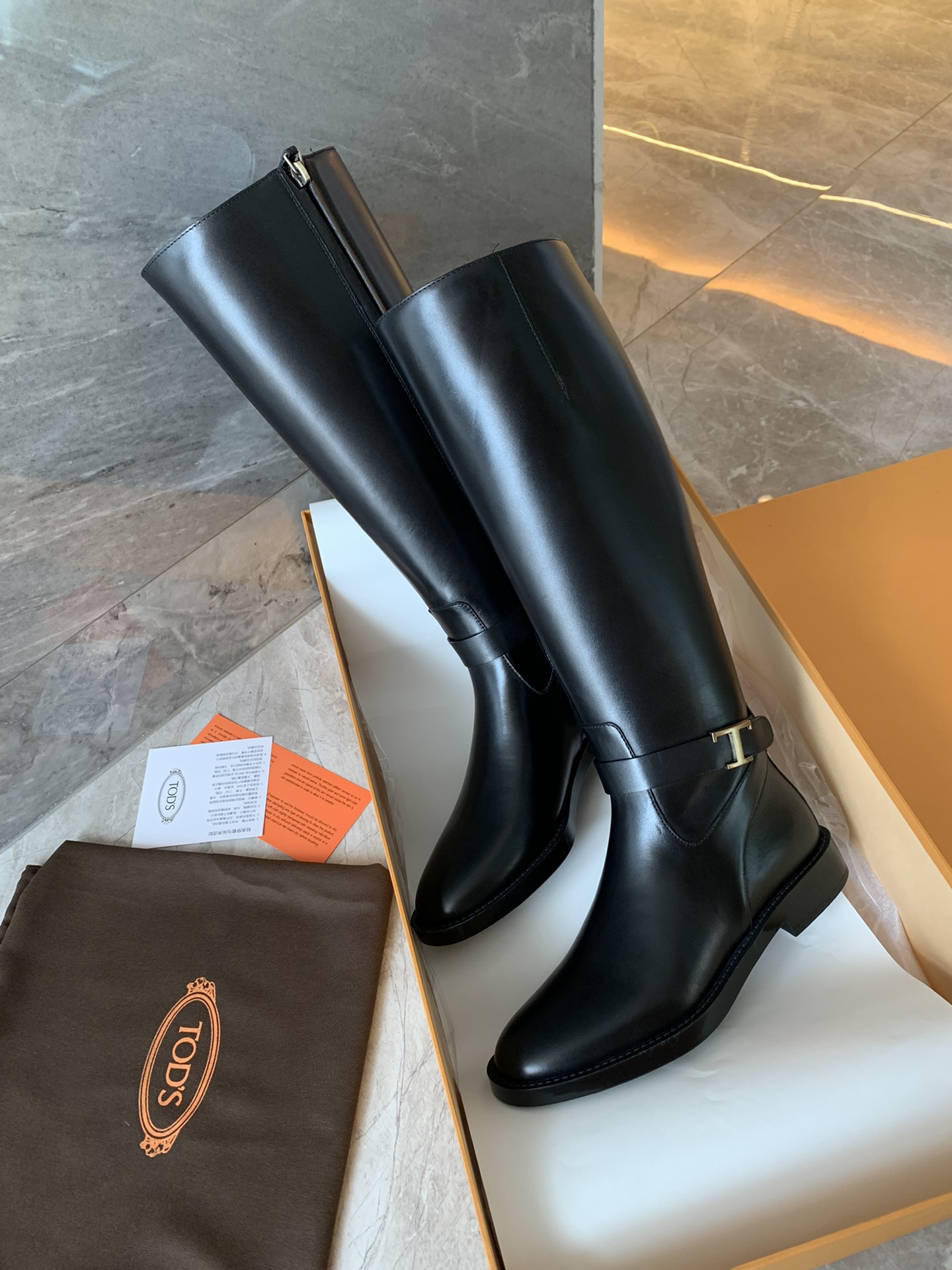 TODS | 𝟐𝟎𝟐𝟏/𝐒𝐒 𝐧𝐞𝐰 Todds 21FW latest black side zipper boots