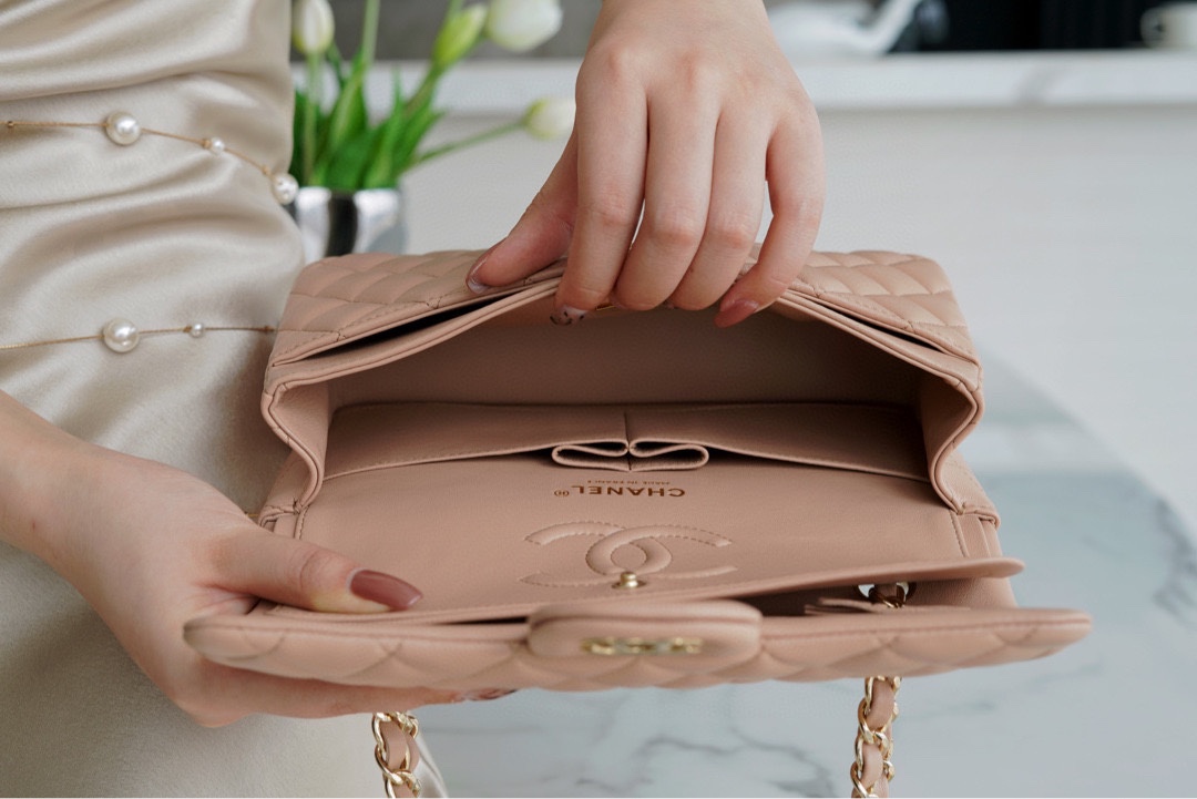 𝐂𝐇𝐀𝐍𝐄𝐋 Classic Flap Italy 🇮🇹 The 𝗚𝗥