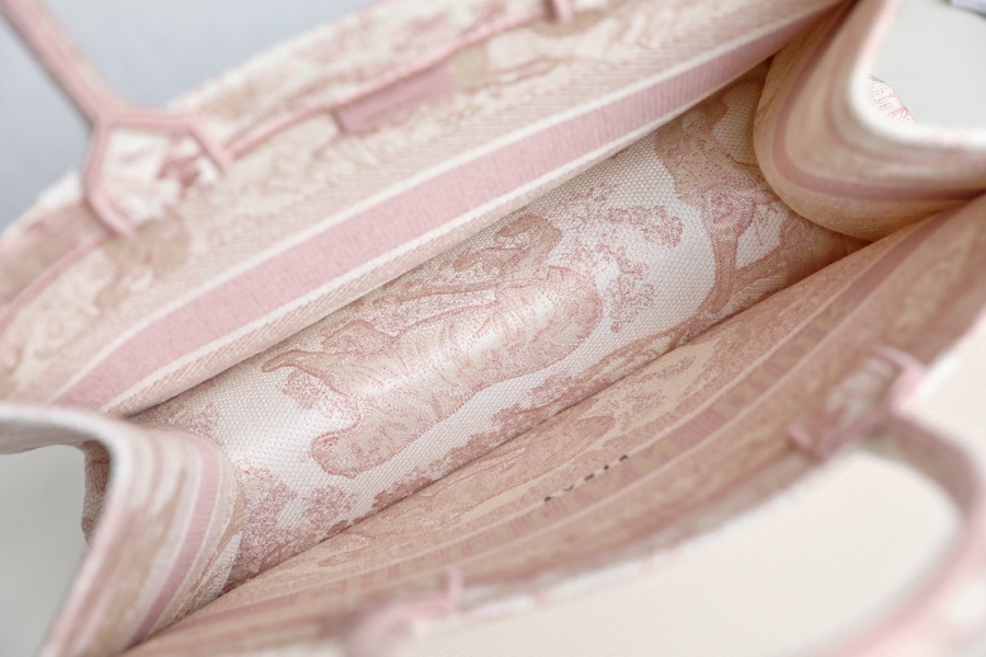 DIOR TOTE Pink Tiger