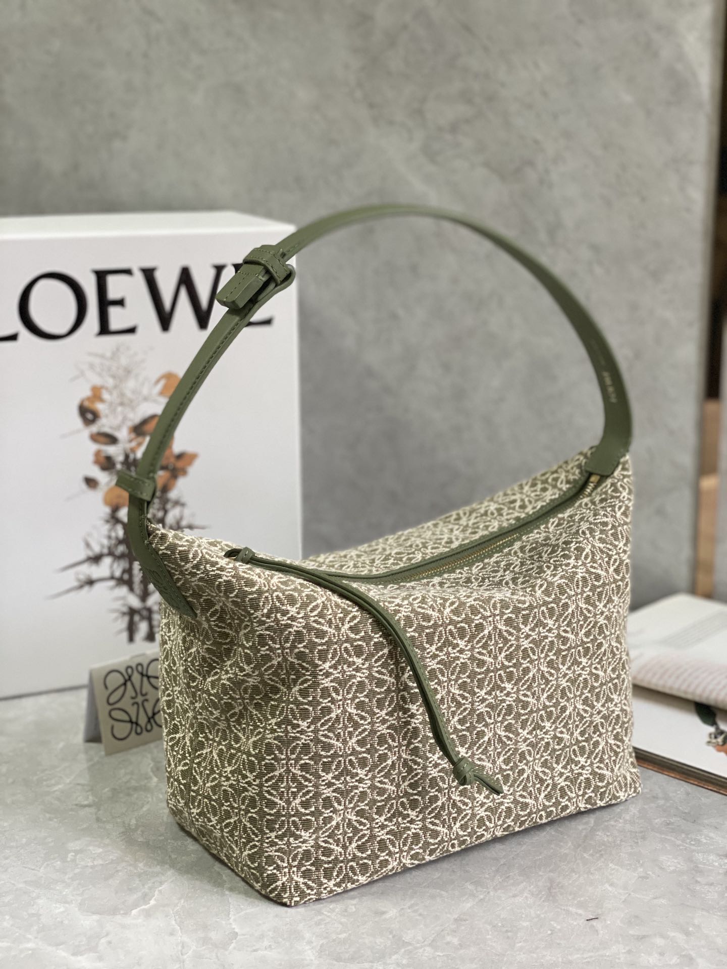 LOEWE cubi bento bag