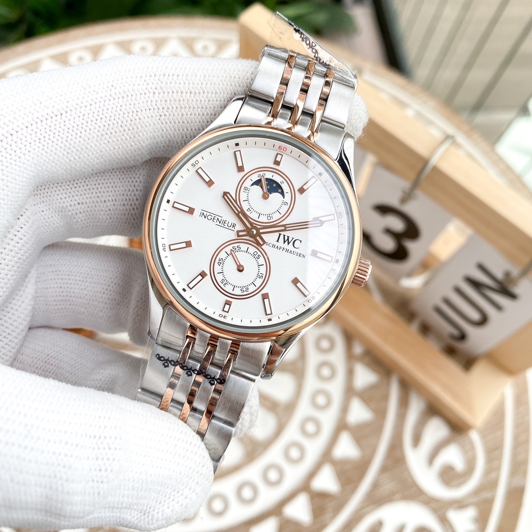 IWC- Fine men's watches Fully automatic mechanical movement, top 316 steel case and strap